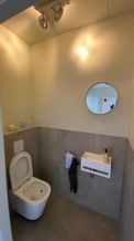 WC na